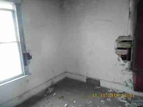 4393 Larchmont (9)_m.jpg